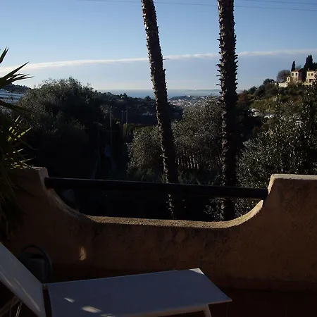 Bed and breakfast Mas Des Oliviers Niza